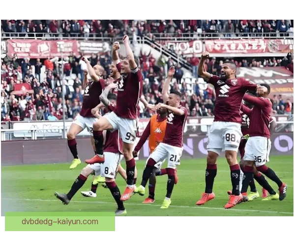 都灵球队新赛季阵容更新，年轻球员表现亮眼，竞争力提升。