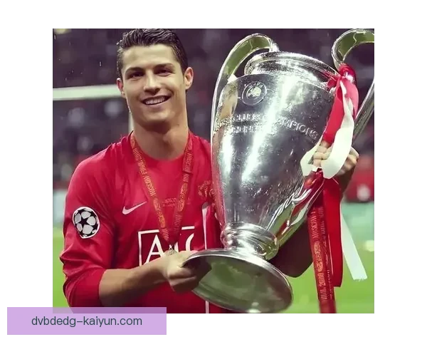 萨拉赫拒绝沙特高薪邀约，专注利物浦当前赛季表现势