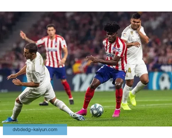 赖斯与帕尔特伊本赛季表现对比：中场核心作用与状态走势分析